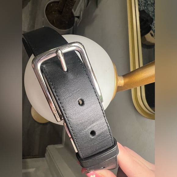 Men’s reversible leather Coach belt - Picture 1 of 6